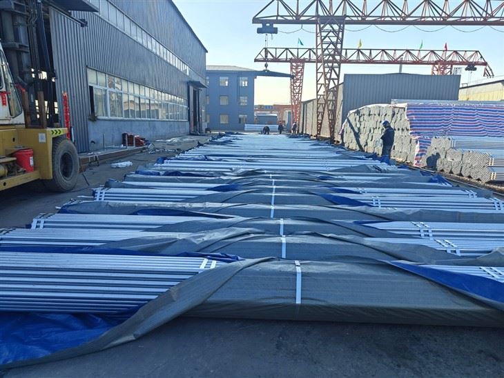 EN 39 HOT DIP GALVANIZED SCAFFOLDING PIPE suppliers